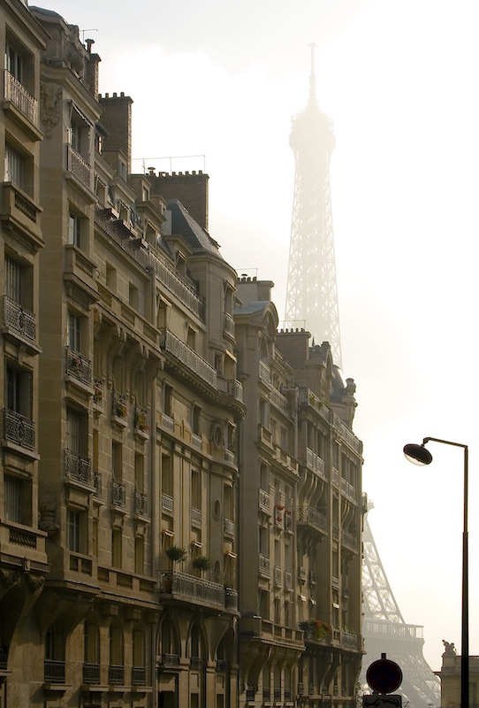 Foggy Morning on Avenue de Camoens, 16th Arrondissement, 2007
