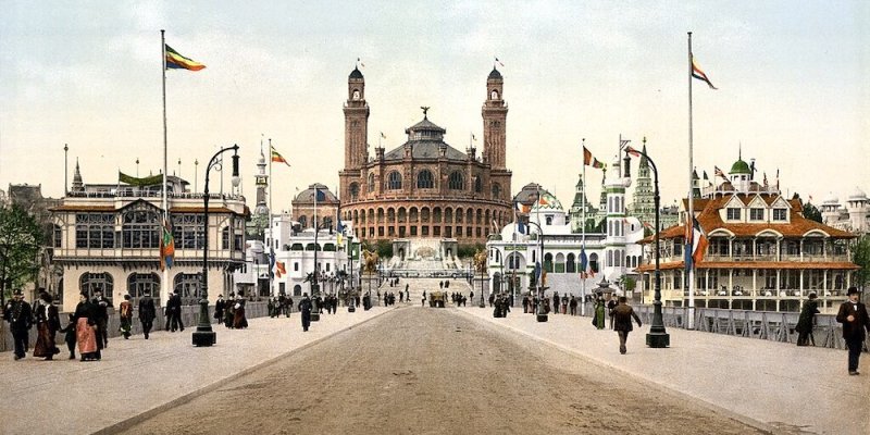 Palais du Trocadéro at the Paris Exposition of 1900, photo Wikimedia