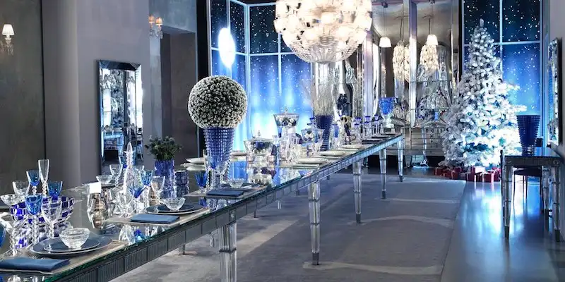Maison Baccarat Boutique crystal display