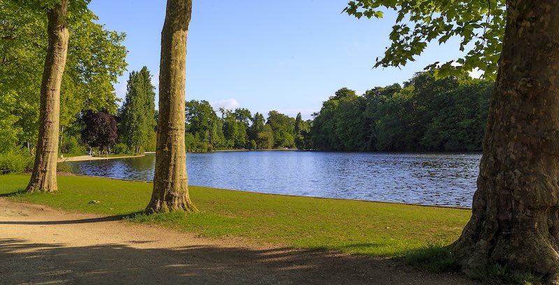 List Of 15 Beautiful Lakes In France 