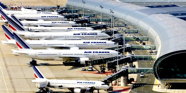 Paris Airport Airplanes
