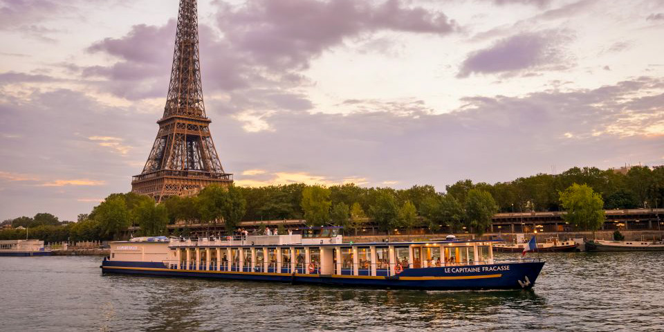 Seine River Cruise & Champagne Brunch