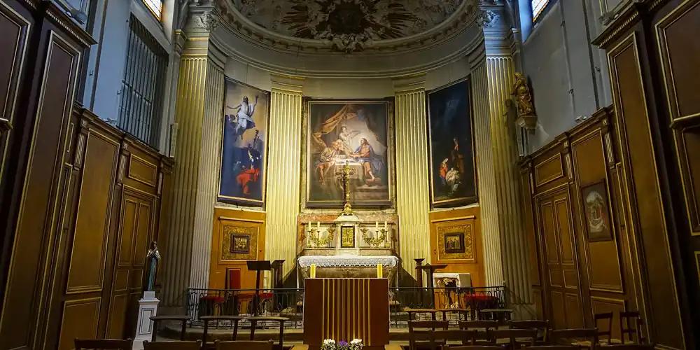 Interior of Église Saint-Louis-en-l'Île, photo Wikimedia by Guilhem Vellut