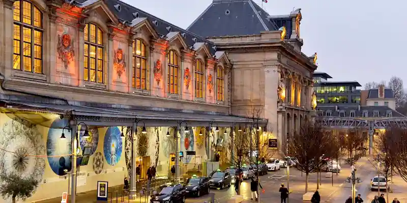 Gare d'Austerlitz at nigh