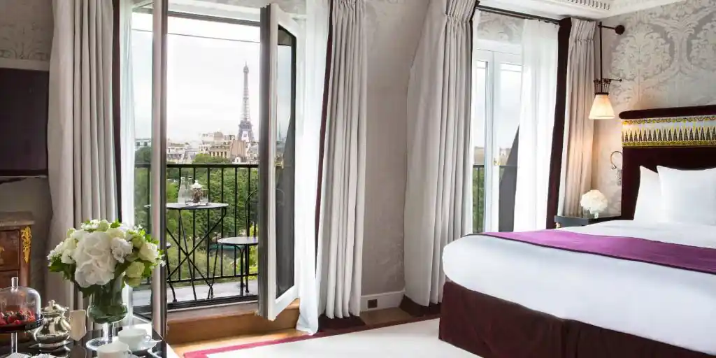 Room with a view at hotel La Réserve