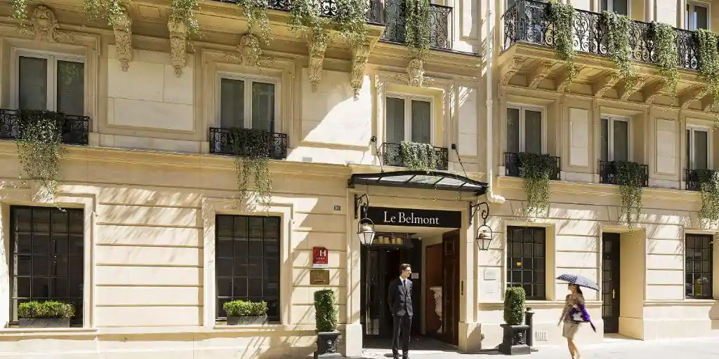 Classic Paris hotel façade in the 16th arrondissement