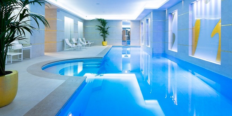 THe blue-green pool at Le Burgundy Hotel Paris