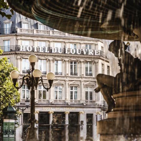 Hotel du Louvre Exterior