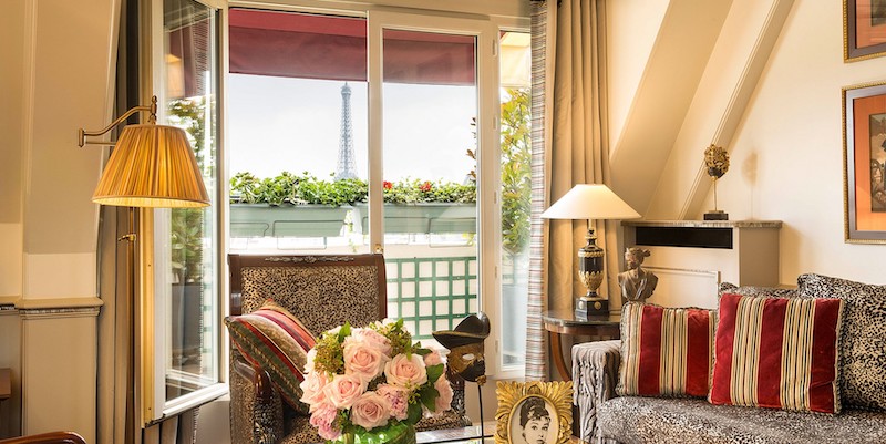 Burgundy Room King Eiffel Tower View