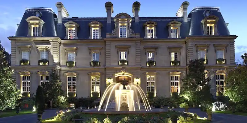 Hotel Saint James, more French country chateaux than Paris hotel