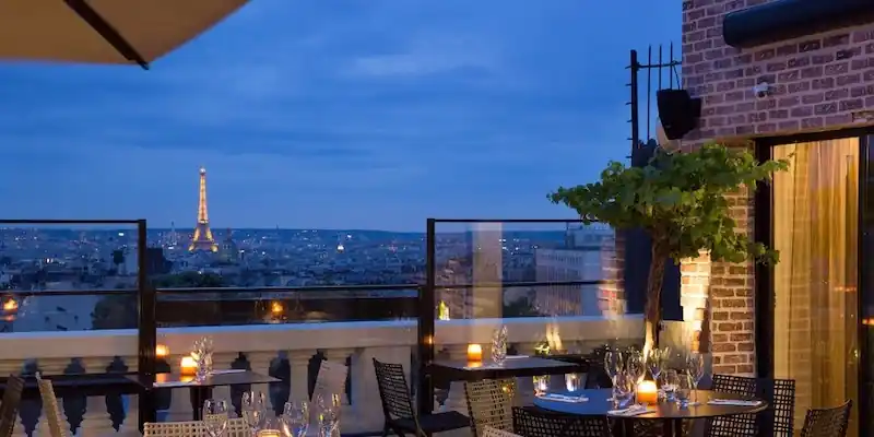 Mom'Art Hotel & Spa, Best Hotels In Montmartre