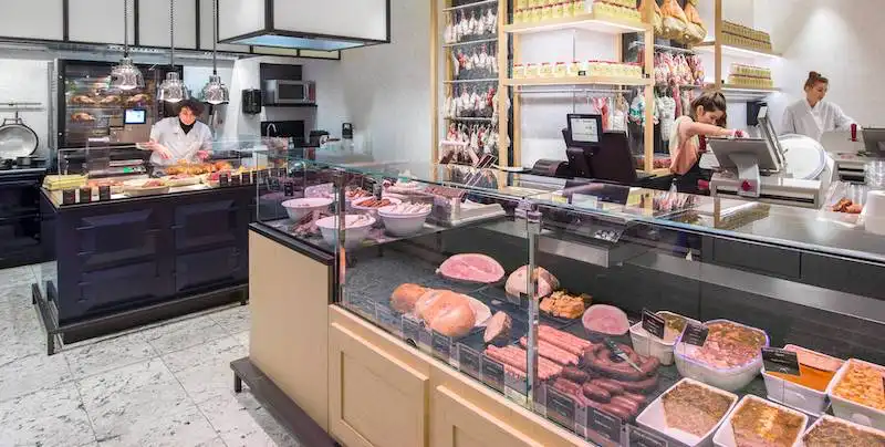 Chefs in the deli of La Grande Epicerie de Paris, photo LVHM