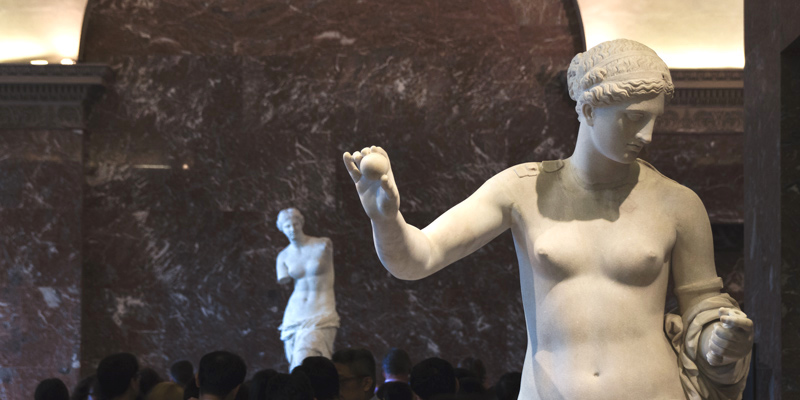 Venus statues at the Louvre, photo by Mark Craft