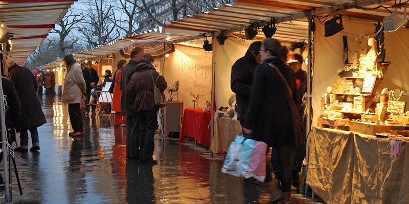Market at Edgar-Quinet