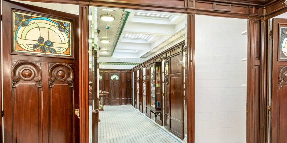 The beautiful bathroom beneath Place de la Madeleine, photo Ville de Paris