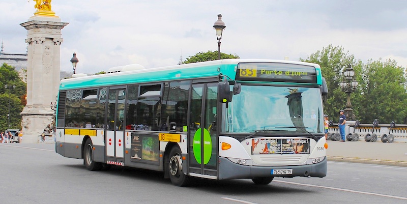 Paris bus