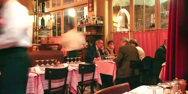 La Fontaine de Mars, a bistro in the 7th, photo by Mark Craft, 2006