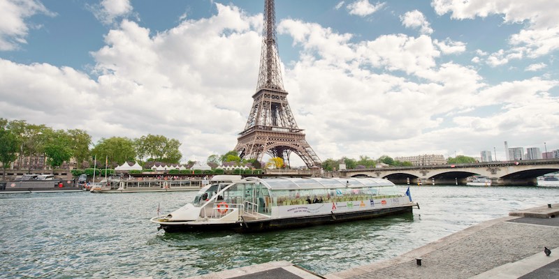 Travel Around Paris by Boat
