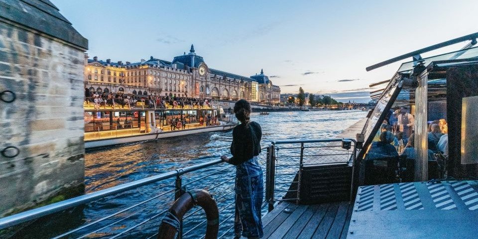 Seine Dinner Cruise at Night with Live Music