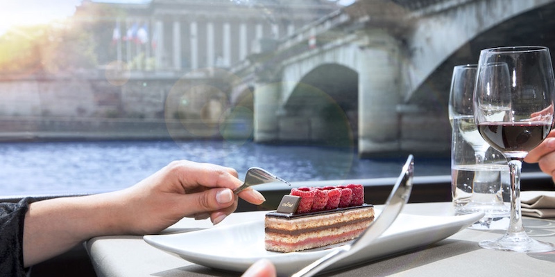 Cruise Lunch in Paris