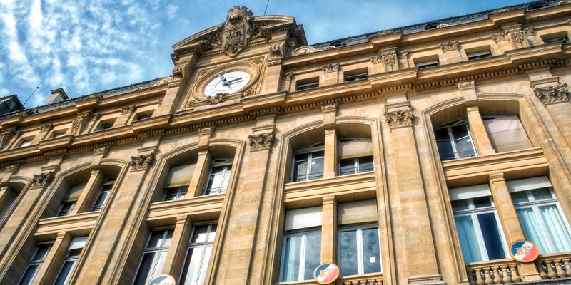 The clock on Gare Saint-Lazare, photo by Mark Craft