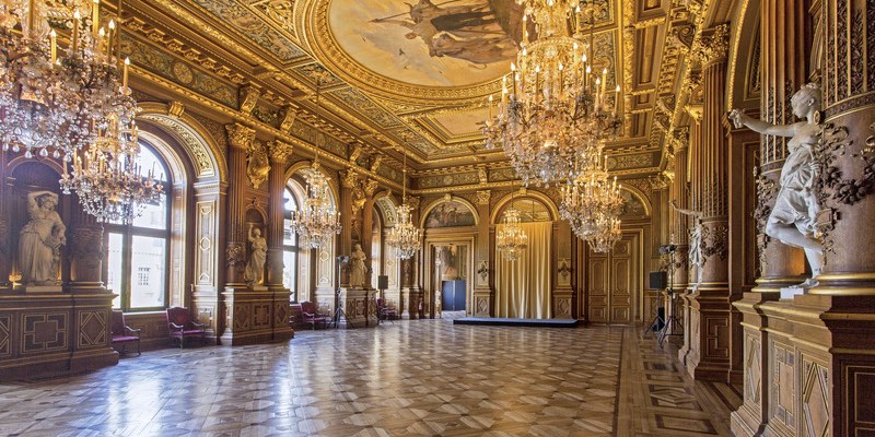 Hotel de Ville interior