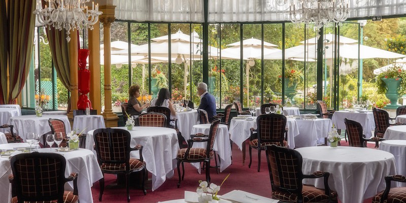pust Berettigelse maler 5 Luxury Restaurants Worthy of a Splurge | Paris Insiders Food Guide