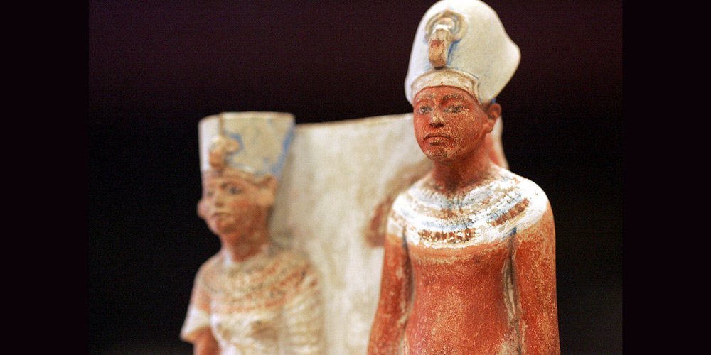 Akhenaton and Nefertiti