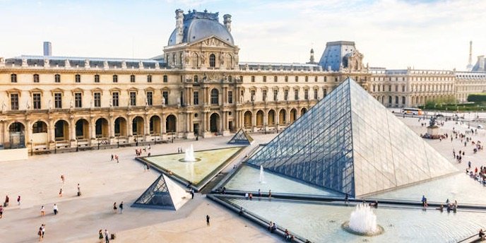 Louvre Art Museum