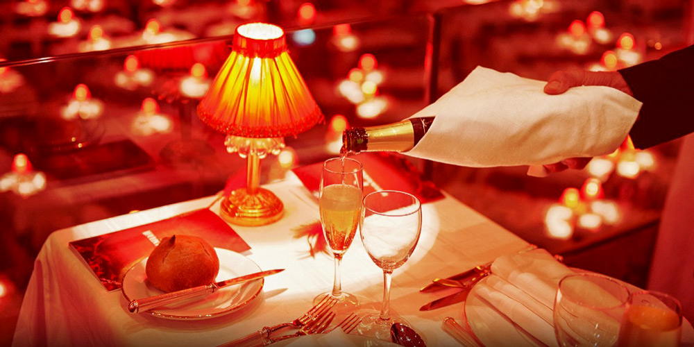 Moulin Rouge Dinner, Show & Hotel Pickup