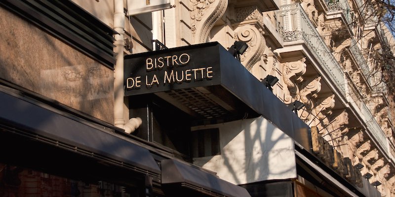 Bistro in the 16th Arrondissement