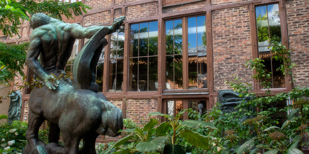 Musee Bourdelle courtyard, photo by Mark Craft