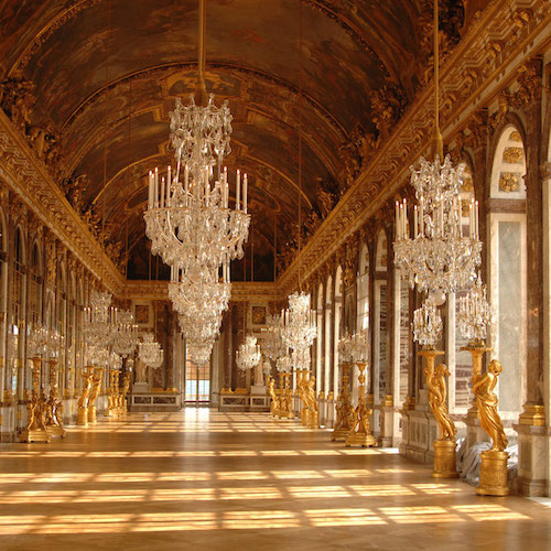 Link to Chateau de Versailles Tours