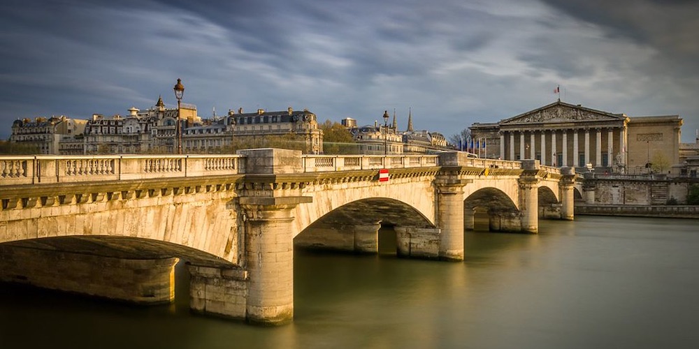 8 Superlative Bridges Of Paris