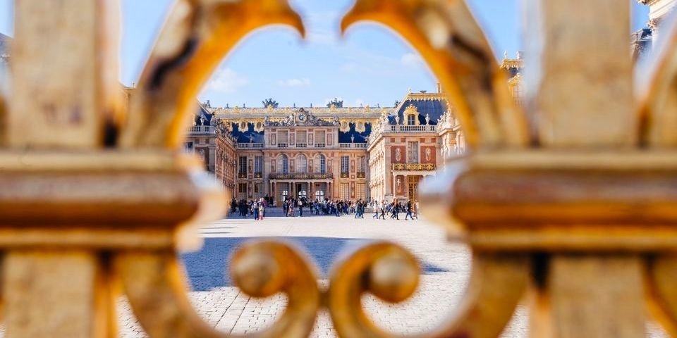 Versailles Tour